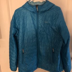 Mountain Hardwear Large Winter Coat